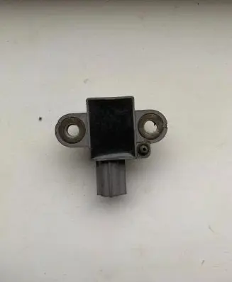 Volkswagen Golf VI Airbag deployment crash/impact sensor 1KM955557