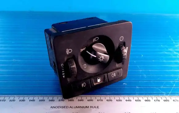Volvo S40, V40 Light switch 30669736 04W39T