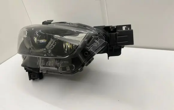 Mazda CX-30 Headlight/headlamp D10E51030
