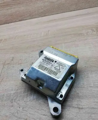 Renault Laguna II Airbag control unit/module 8200148227 550758700