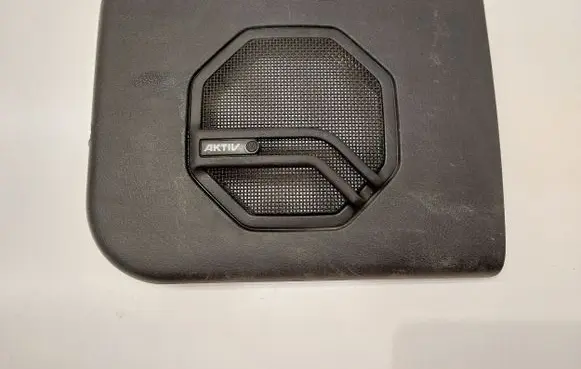 Volkswagen PASSAT B3 Front door speaker cover trim 357867150