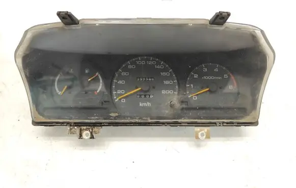 Mitsubishi Space Wagon Speedometer (instrument cluster) MR240564
