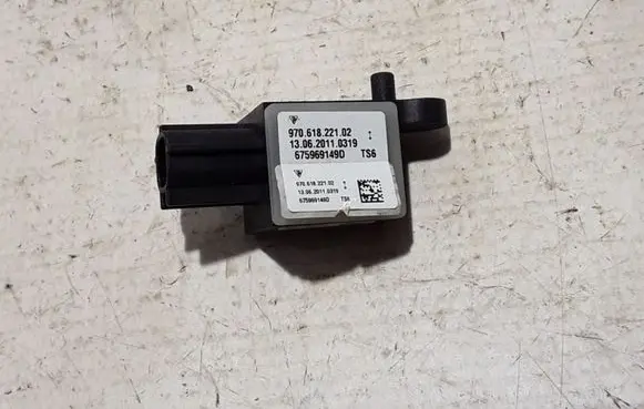 Porsche Panamera (970) Airbag deployment crash/impact sensor 97061822102