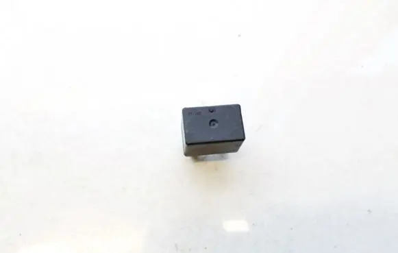 Mitsubishi Outlander Other relay mr588567 acv31212