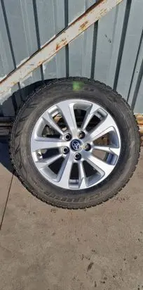 Toyota Yaris Cross R12 alloy rim 86351