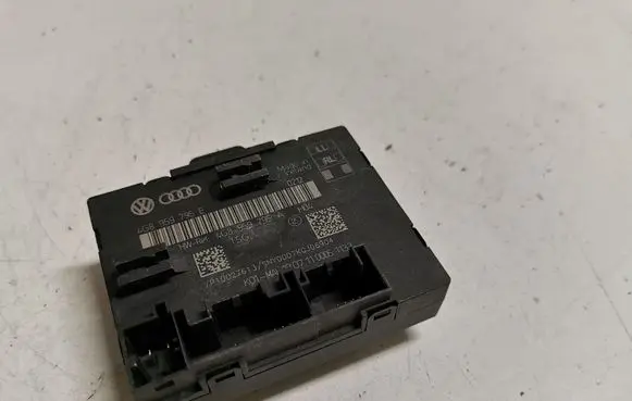 Audi A6 C7 Door control unit/module 4G8959795A
