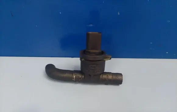 Audi A4 S4 B6 8E 8H Fuel temperature sensor 038906081E