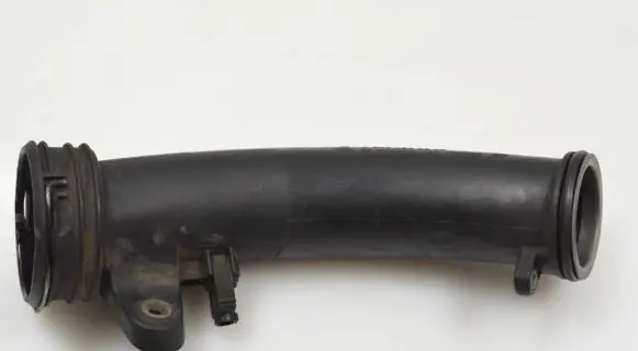 Mercedes-Benz C W204 Air intake hose/pipe A6460980207