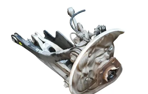 Rear wheel hub spindle/knuckle