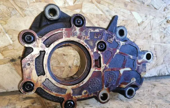 Opel Vectra C Oil pump 60880130