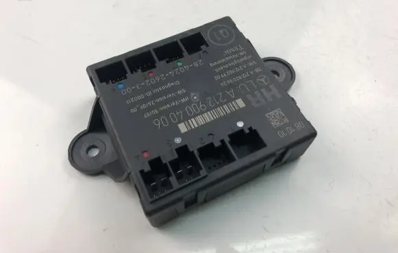 Mercedes-Benz E A207 Other control units/modules A2129004006