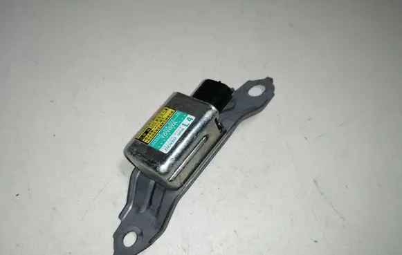 Toyota Prius (XW20) Airbag deployment crash/impact sensor 8983447020 1879000922