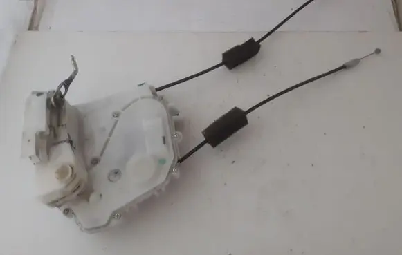 Honda Insight Rear door lock SWARRR5 72650TM8A01