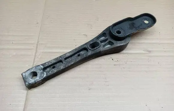 Volkswagen PASSAT B7 Gearbox mount 3C0199855J