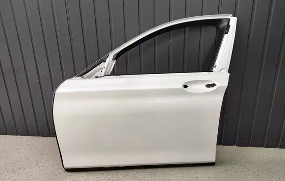BMW 7 G11 G12 Front door A96 MINERALWEISS