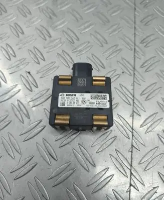 Volkswagen Touran III Distronic sensor radar 5QA907561A