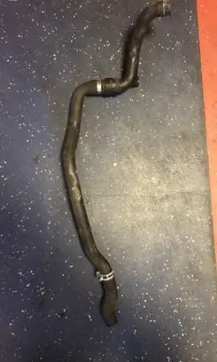 BMW 5 E60 E61 Engine coolant pipe/hose 6985735