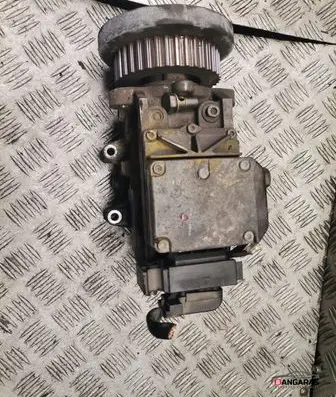 Audi A6 S6 C5 4B Fuel injection high pressure pump 0986444006