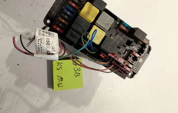 Mercedes-Benz C W203 Fuse box set 0025459401 5DK00797330 0025421319