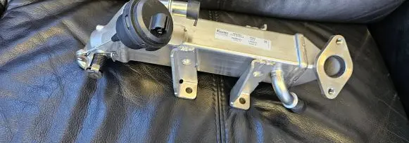 Opel Movano B EGR valve cooler 989389 0058187 195052