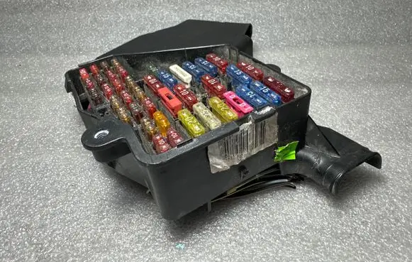 Audi A4 S4 B5 8D Fuse box set 8D1941824