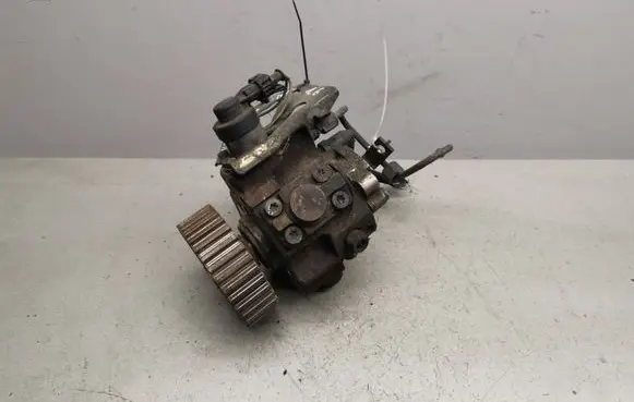 Ford Focus Fuel injection high pressure pump 0445010102 9656300380 0928400607
