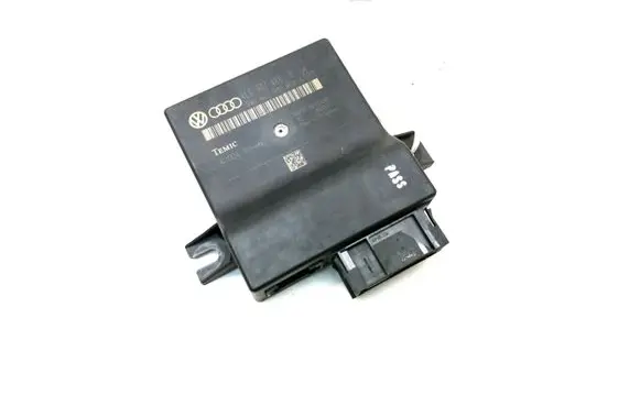 Audi Q7 4L Gateway control module 4L0307468B 4L0910468A