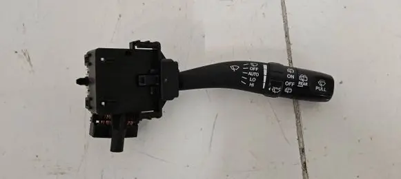 Hyundai Santa Fe Wiper control stalk 202004726