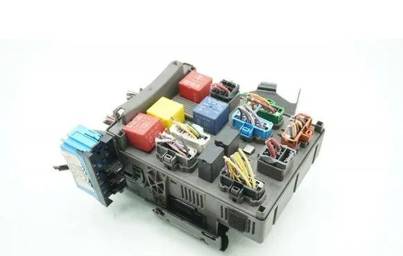 Renault Espace IV Fuse box set 8200148809