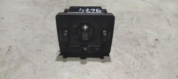 Volvo V50 Light switch 30739298 05W40T 19206