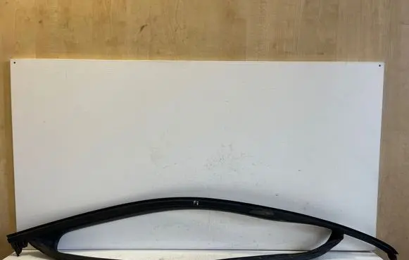 Audi Q2 - Rubber seal front door window/glass 81A837440B