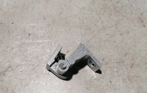 Skoda Superb B8 (3V) Front door upper hinge 8X0831403E