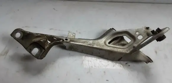 Audi A6 S6 C7 4G Fender mounting bracket 4G0805816