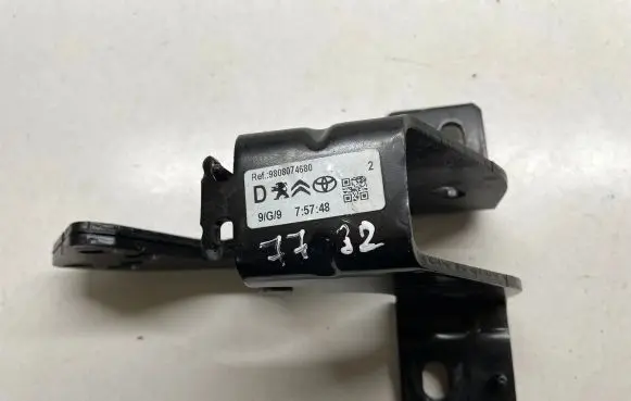 Toyota Proace Sliding door check strap stopper 9808074680
