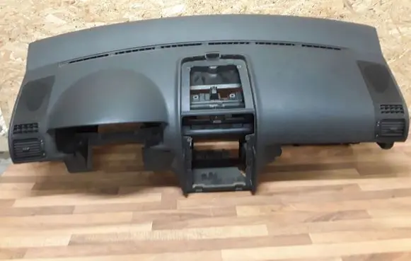 Volkswagen Touran I Dashboard 1T1857067 1T1858295