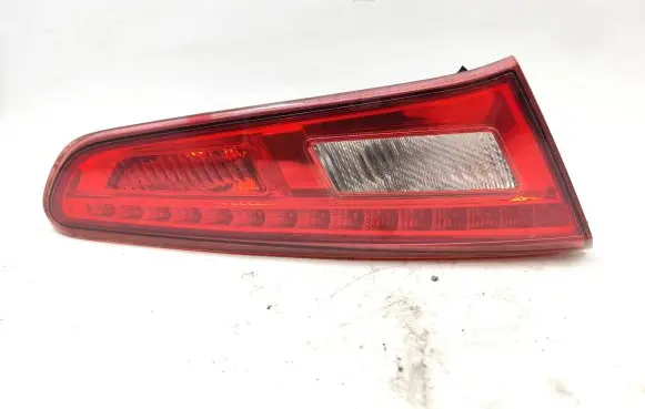 Alfa Romeo Giulietta Tailgate rear/tail lights 50531133 0DM6295 02042599900010