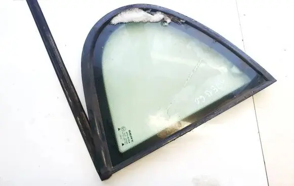 Seat Toledo II (1M) Rear vent window glass 