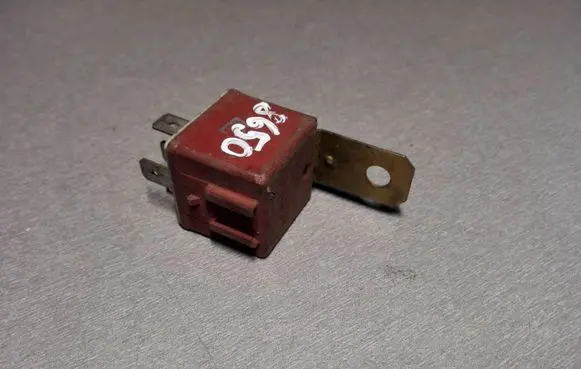 Renault Laguna I Other relay 12V25A03519 03519