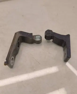 Volvo V40 Front door upper hinge 31424656 31352694