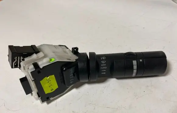 Nissan Navara D40 Indicator stalk 7115SN