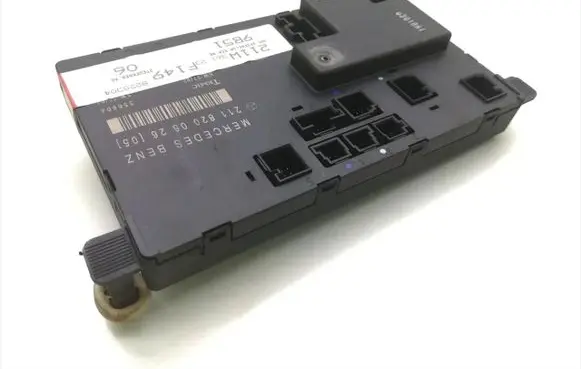 Mercedes-Benz E W211 Door control unit/module 2118200626 356804 8220304