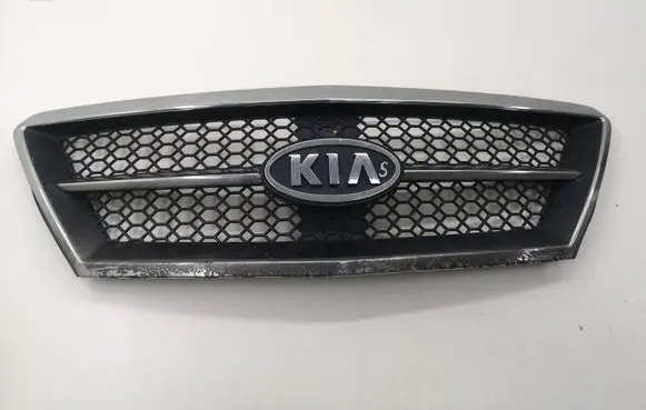 KIA Sorento Front bumper upper radiator grill 863503E020