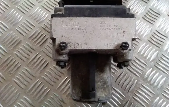 Audi A4 S4 B5 8D ABS Pump 0265214002U 8D0614111
