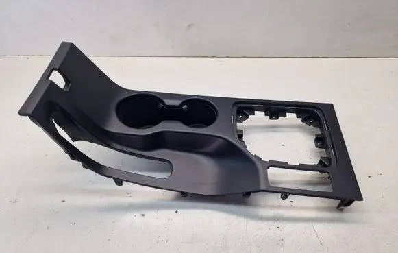 Hyundai Tucson TL Gear shifter surround trim plastic 84651D7700 84652D7601