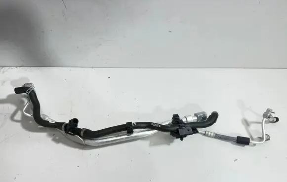 BMW 4 G22 G23 G24 G26 Air conditioning (A/C) pipe/hose 9395470 6806376