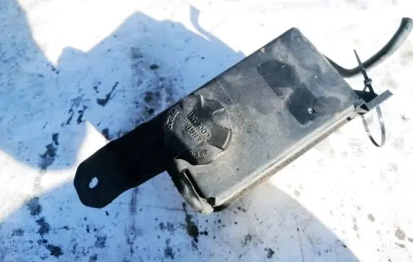 Volvo S40 Air filter box