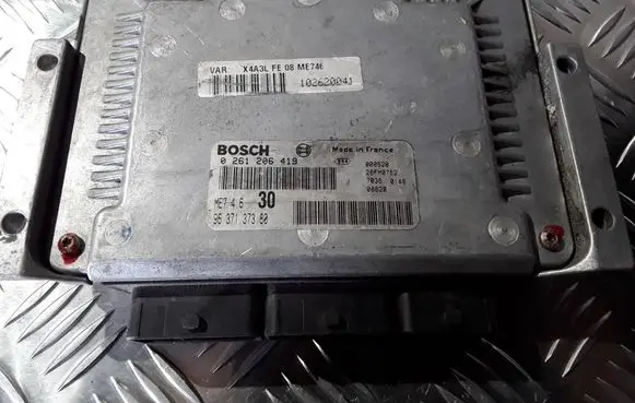 Citroen C5 Engine control unit/module 0261206419 9637137380