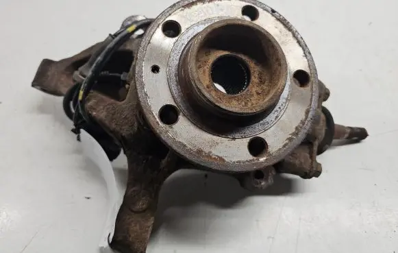 Volvo XC90 Front wheel hub spindle knuckle