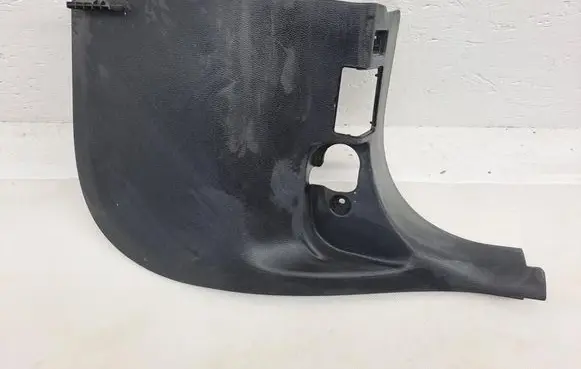 Foot area side trim