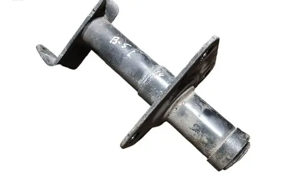 Volkswagen PASSAT B5 Front bumper shock/impact absorber 3B0807133A 2310027